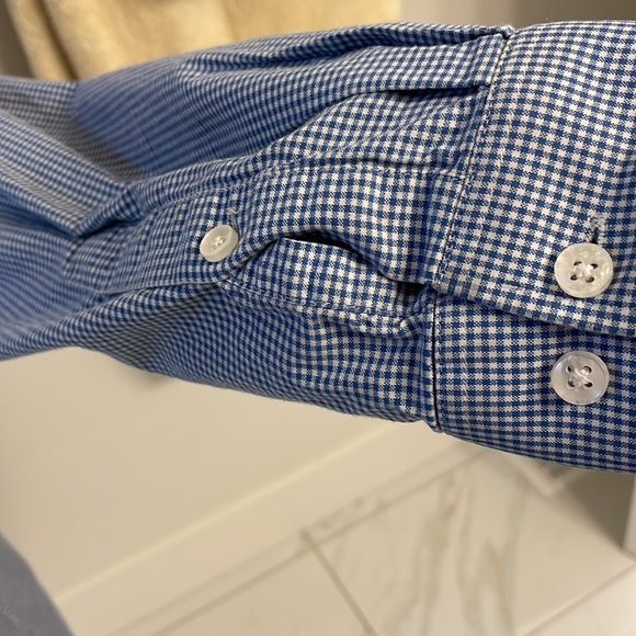 Michael Kors Checkered long sleeve regular fit. - Picture 4 of 9